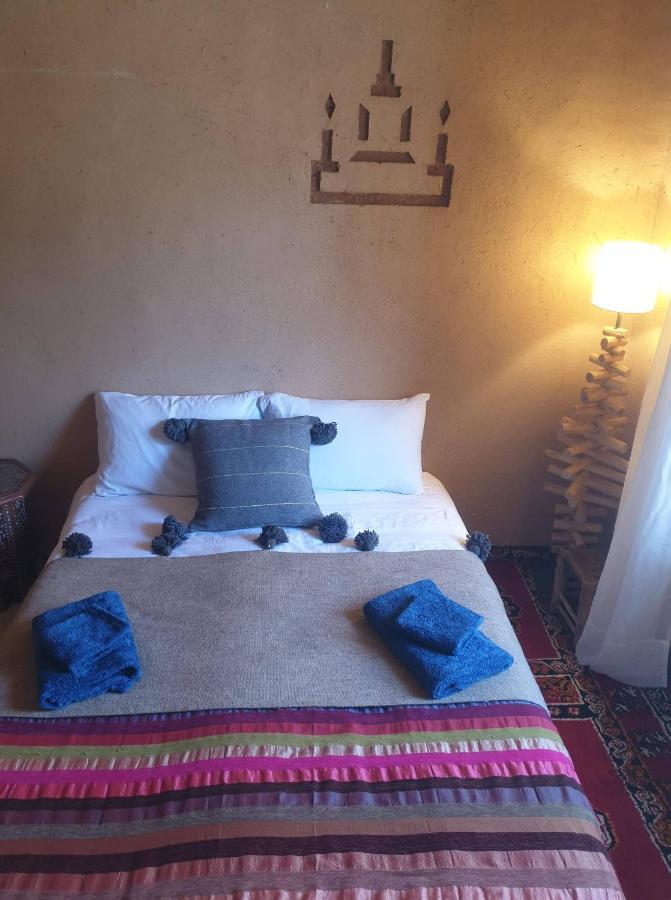Maison D'Hotes Izza Kelaat-M'Gouna Exterior foto