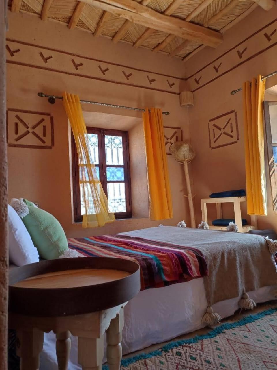 Maison D'Hotes Izza Kelaat-M'Gouna Exterior foto