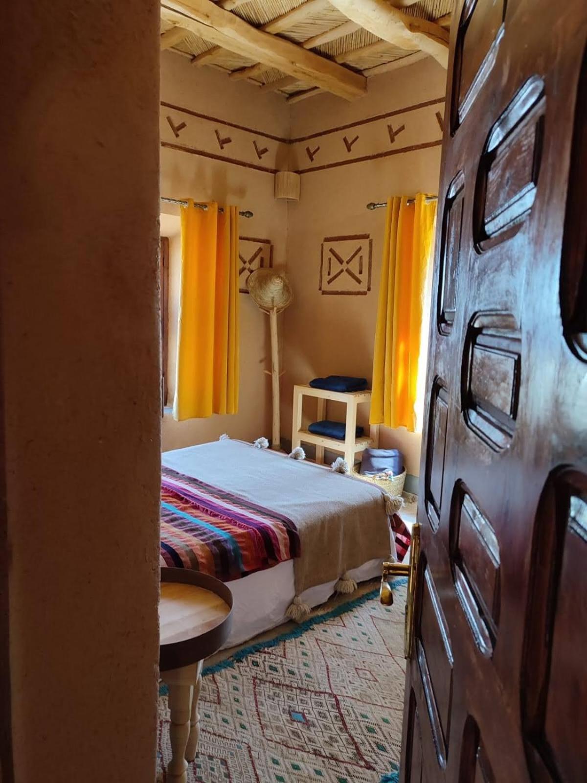 Maison D'Hotes Izza Kelaat-M'Gouna Exterior foto