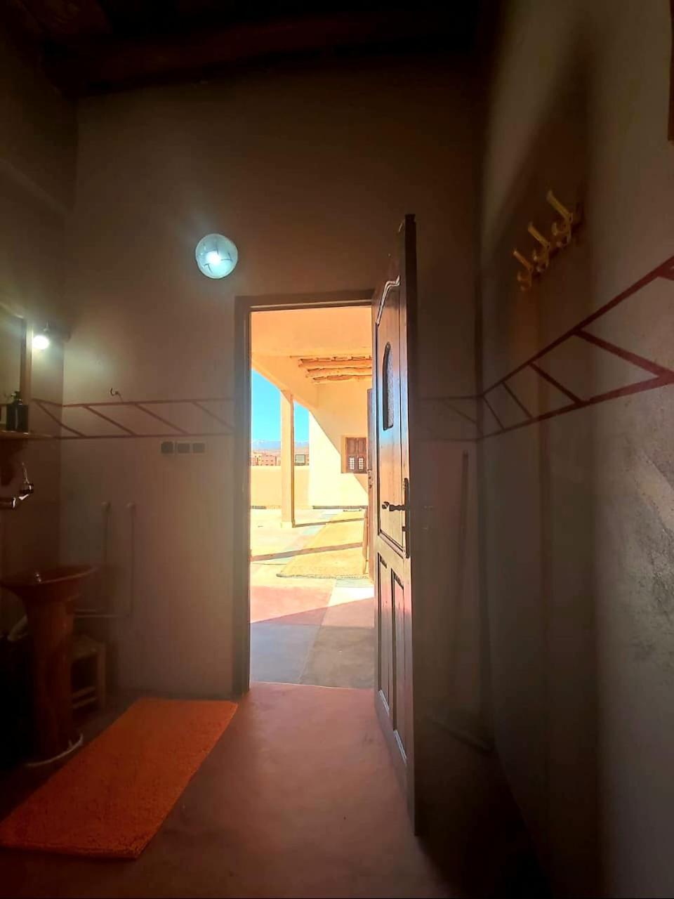 Maison D'Hotes Izza Kelaat-M'Gouna Exterior foto