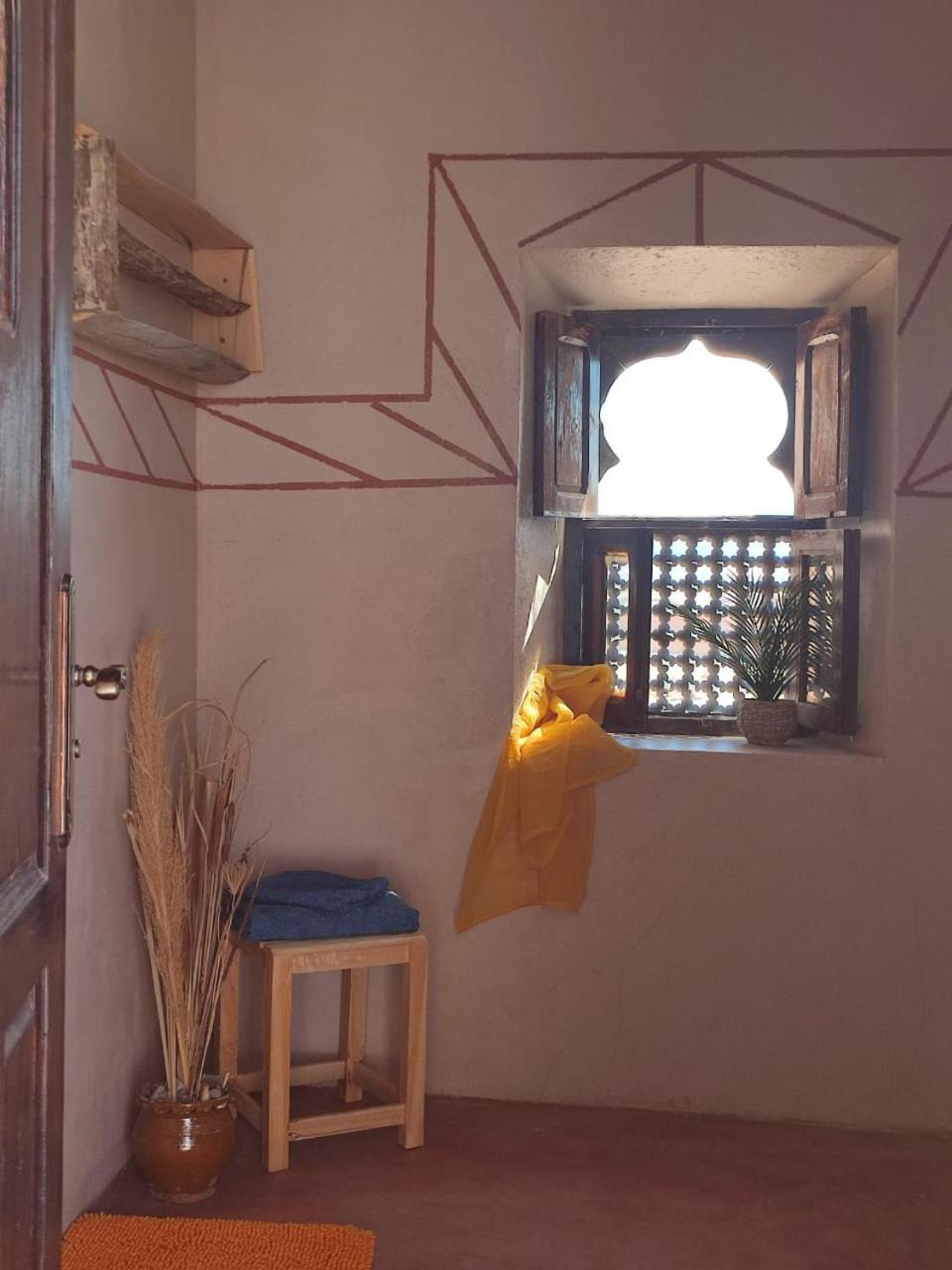 Maison D'Hotes Izza Kelaat-M'Gouna Exterior foto