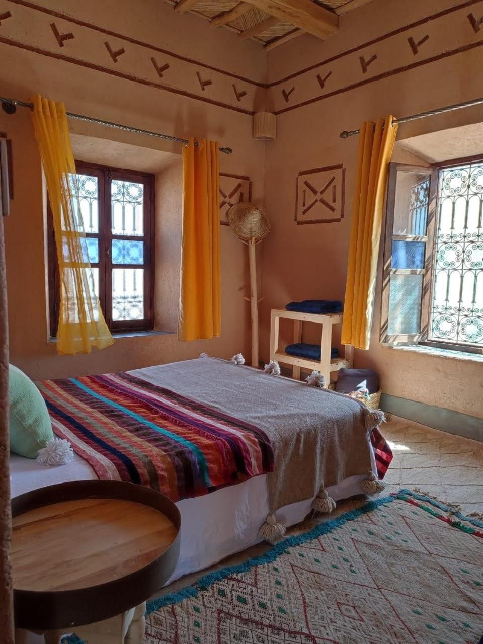 Maison D'Hotes Izza Kelaat-M'Gouna Exterior foto