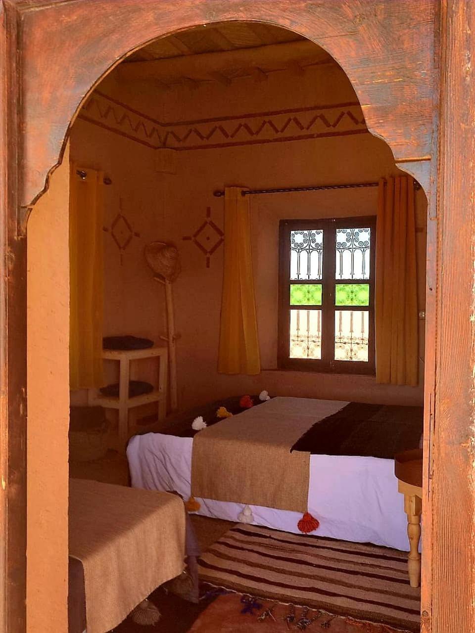 Maison D'Hotes Izza Kelaat-M'Gouna Exterior foto